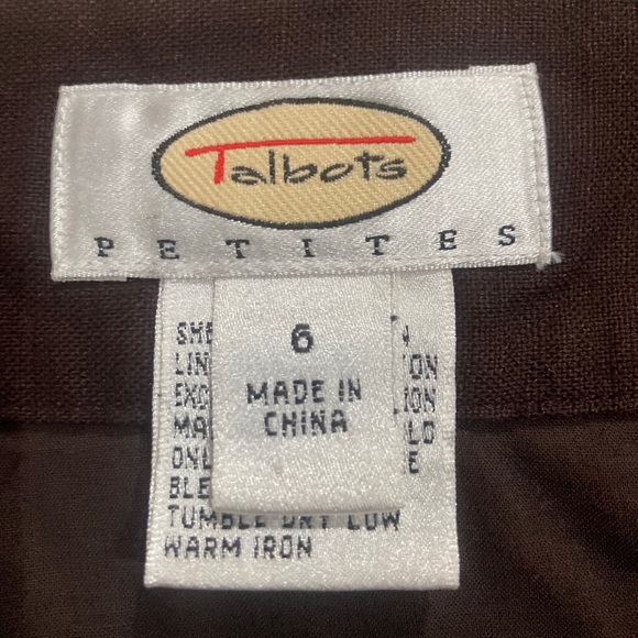 Ladies embroidered mini skirt - Picture 2 of 4